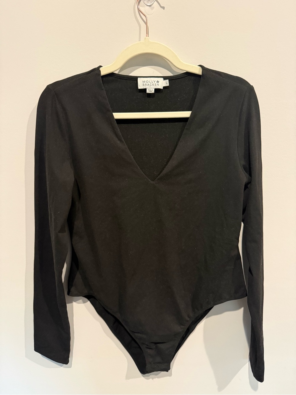 Molly Bracken Black Long-Sleeve V-Neck Bodysuit. Size large